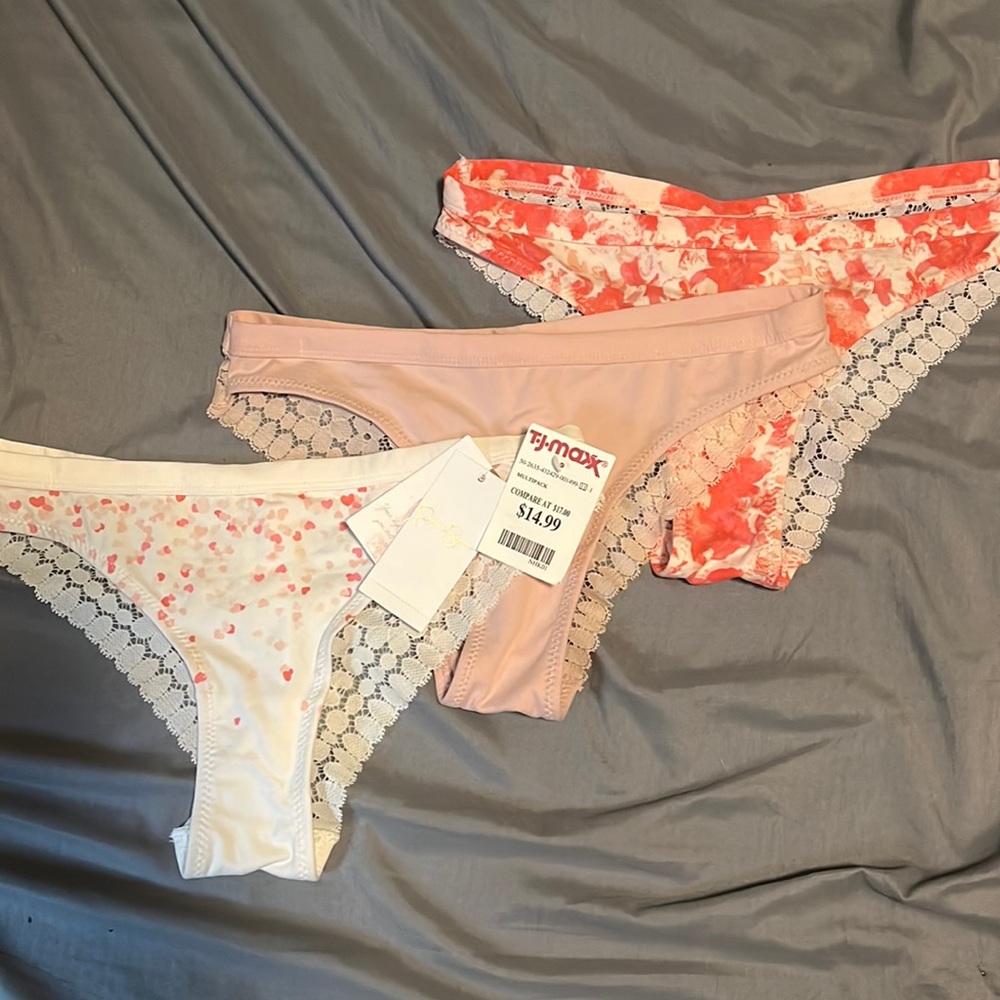 (3) JESSICA SIMPSON PANTY